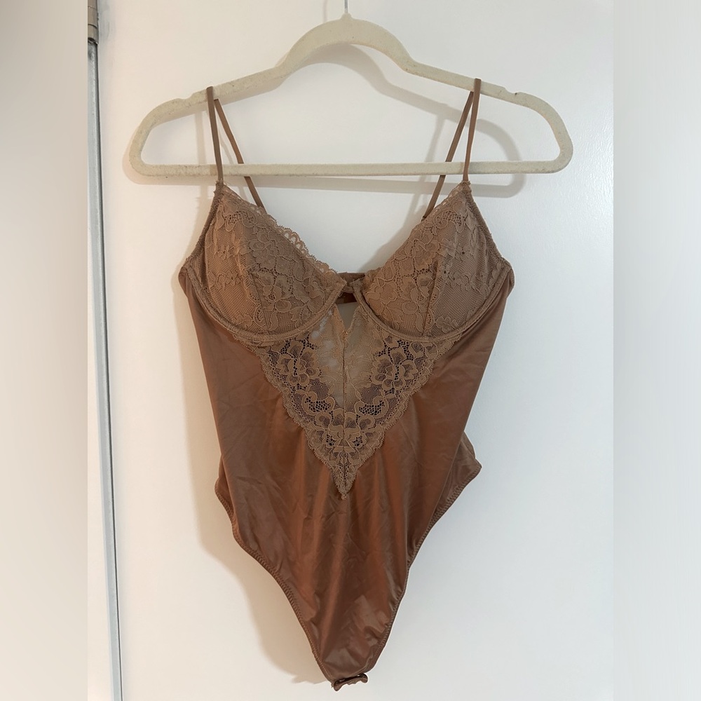 Dynamite Camisole bodysuit Size Medium
